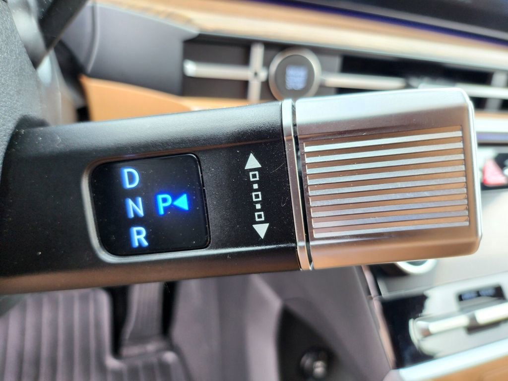 Certified 2024 Hyundai Santa Fe Limited image 35