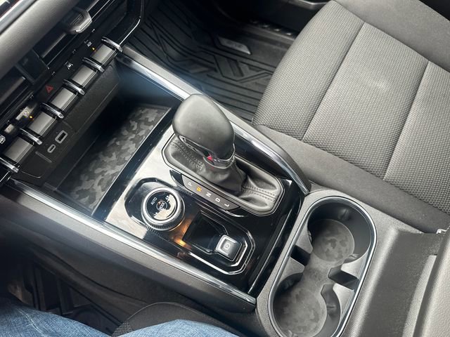 Used 2024 GMC Canyon Elevation w/ Convenience Package AWD/4WD image 33