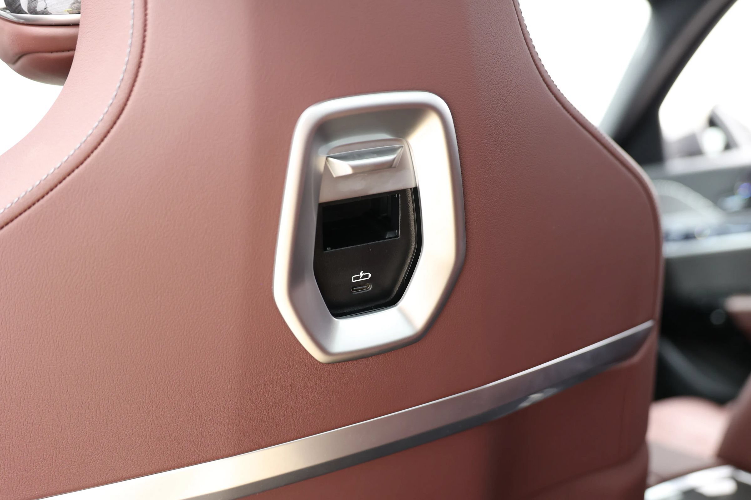 Used 2023 BMW 740i w/ Parking Assistance Package RWD image 58