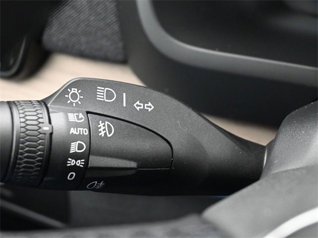 New 2026 Volvo XC90 B6 Plus w/ Protection Package Premier image 25