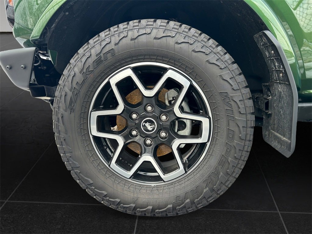 Used 2023 Ford Bronco Outer Banks image 7