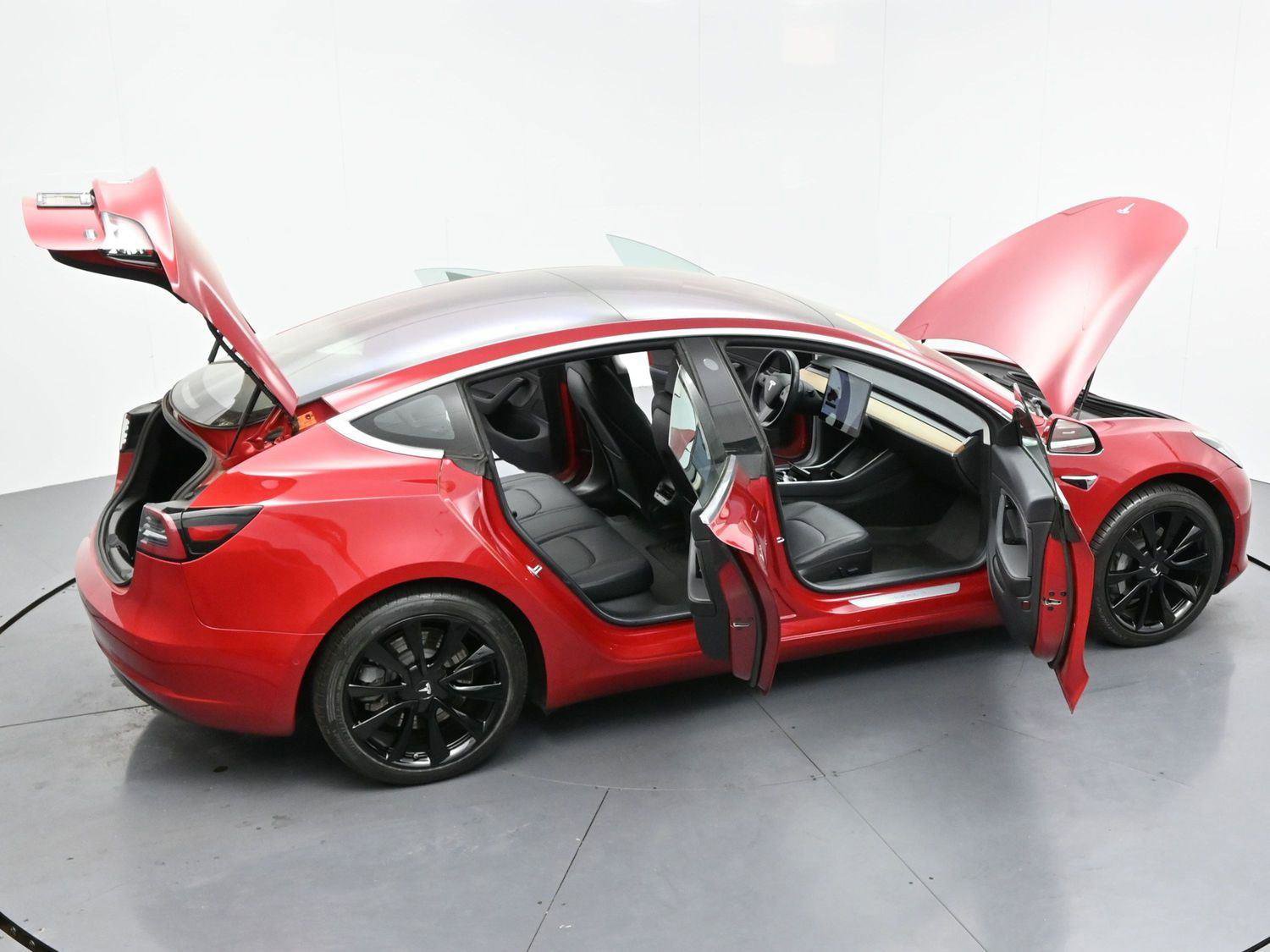 Used 2018 Tesla Model 3 Long Range image 34