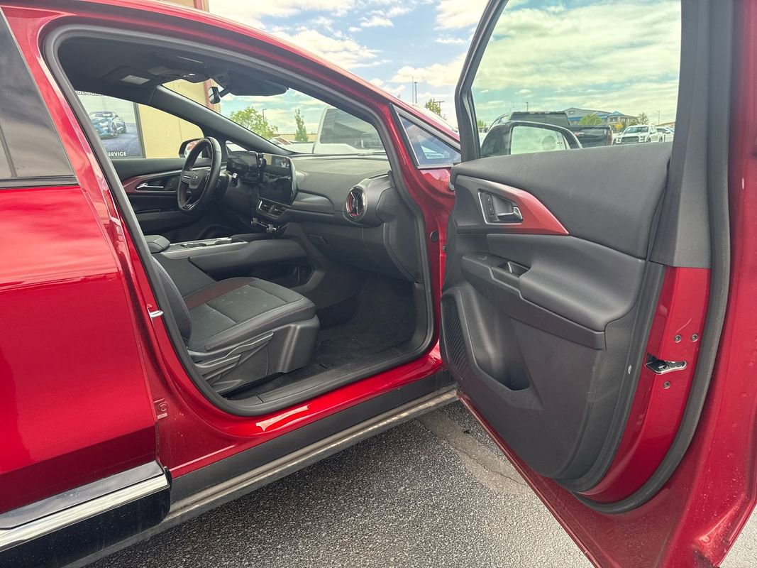 Used 2024 Chevrolet Equinox EV RS w/ Active Safety Package 3 FWD image 32