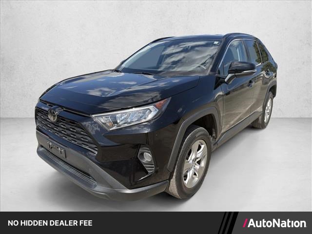 Used 2021 Toyota RAV4 XLE FWD image 1