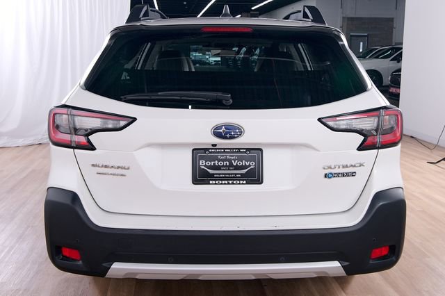 Used 2023 Subaru Outback Limited image 4