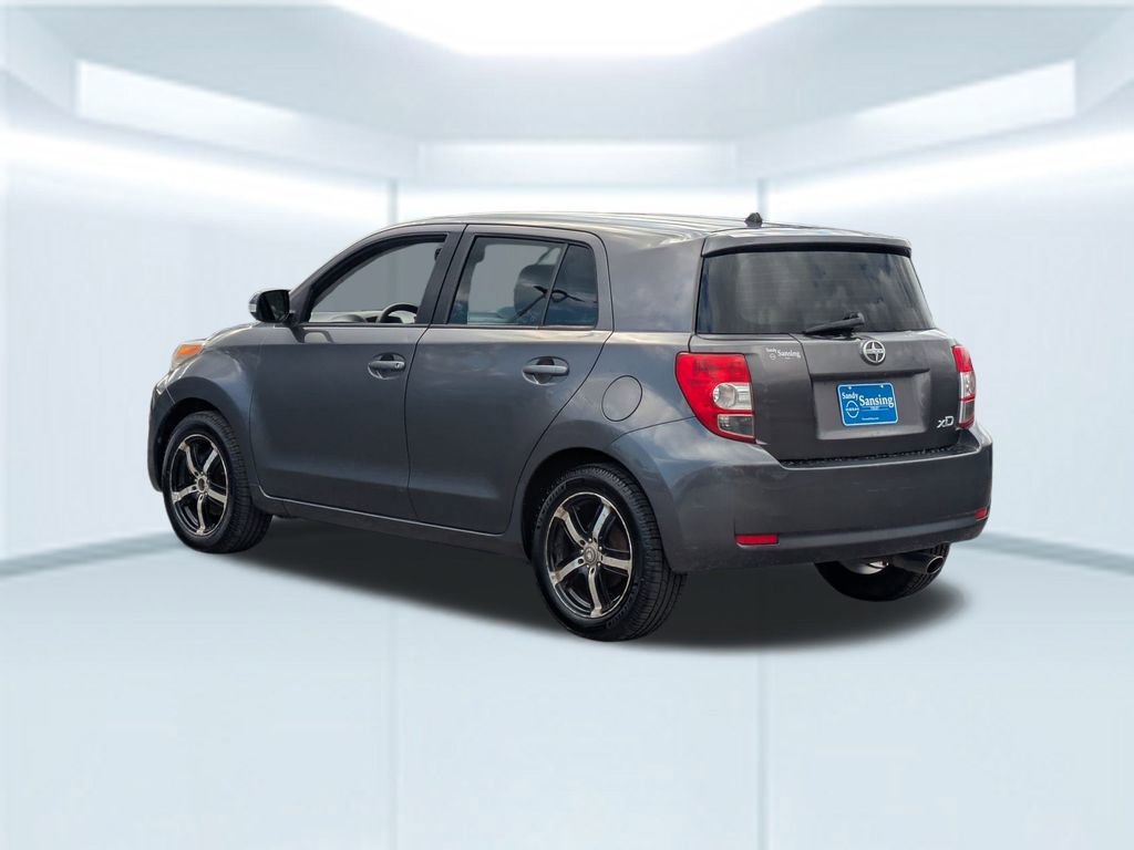 Used 2010 Scion xD image 4