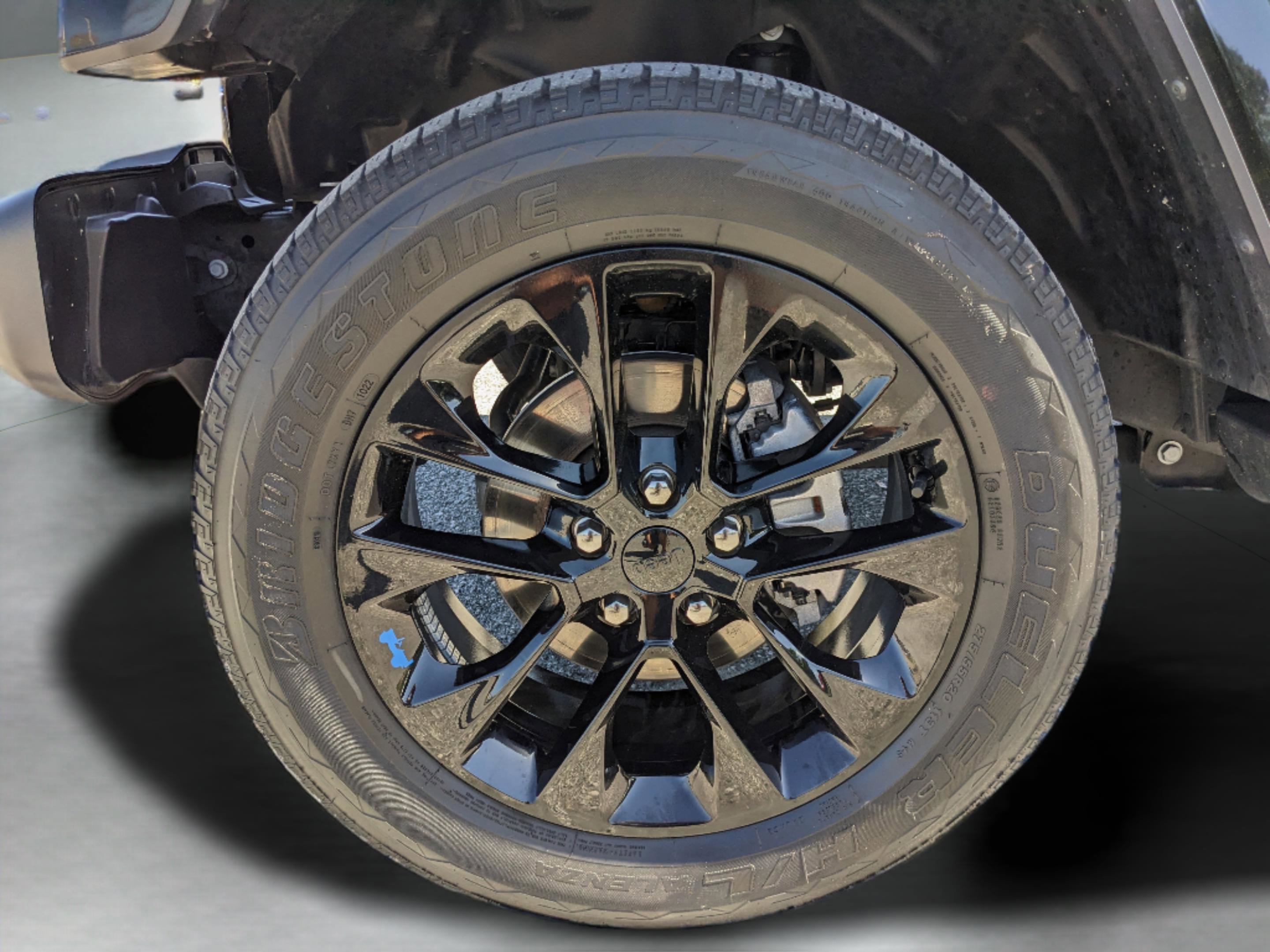 Used 2022 Jeep Wrangler Unlimited Sahara image 39