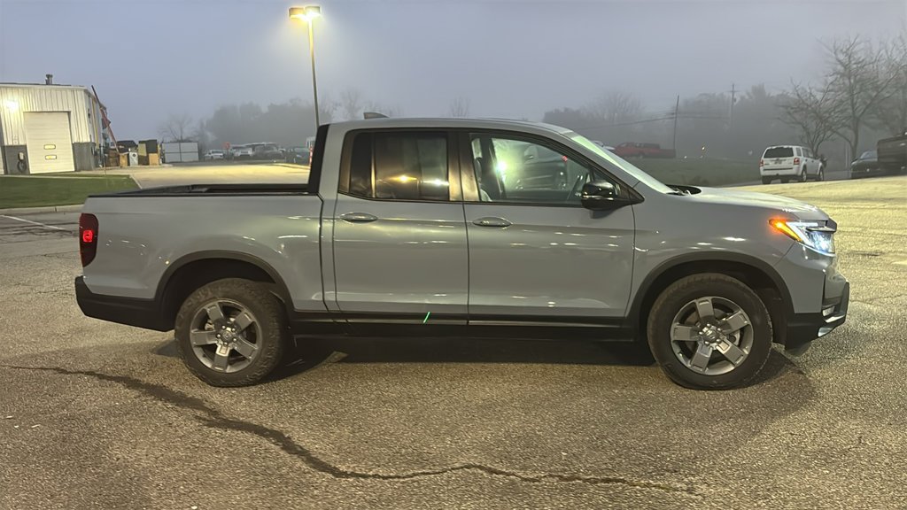 Used 2025 Honda Ridgeline TrailSport image 28