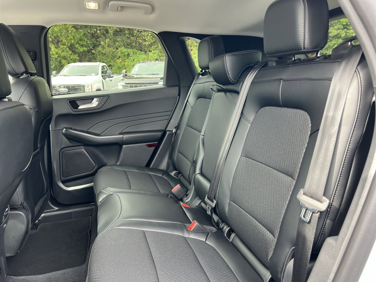 New 2026 Ford Escape SE image 24