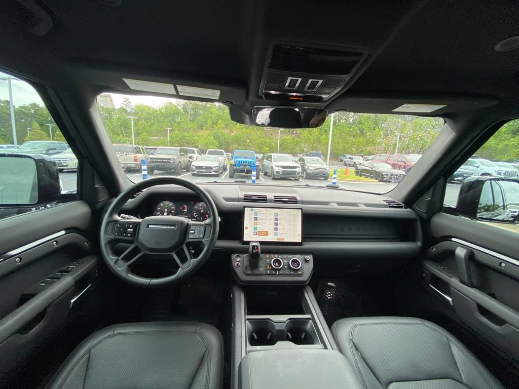 Used 2025 Land Rover Defender 130 Outbound AWD/4WD image 26