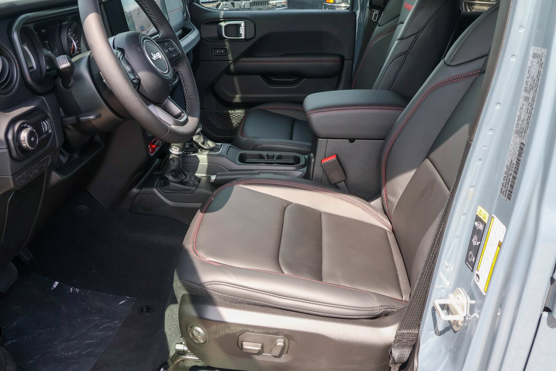 New 2026 Jeep Wrangler Unlimited Rubicon AWD/4WD image 4