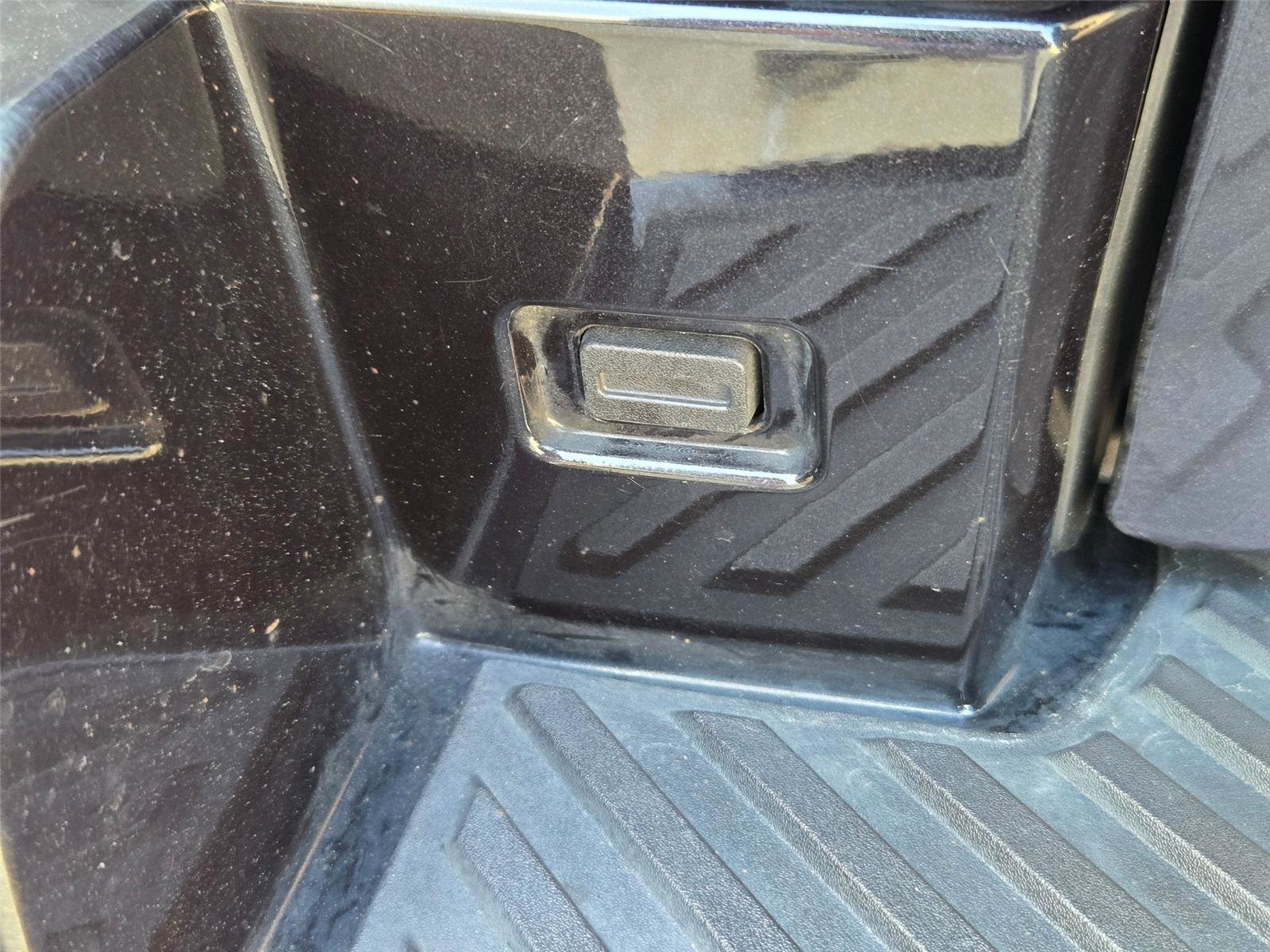 Used 2025 GMC Hummer EV 3X AWD/4WD image 33