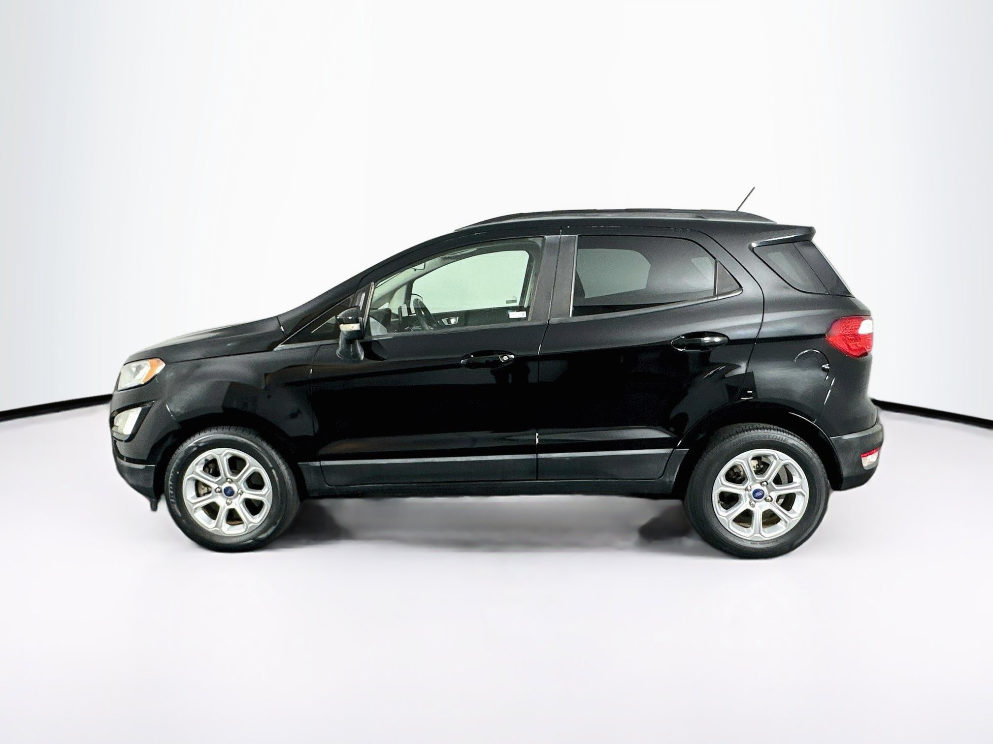 Used 2019 Ford EcoSport SE w/ SE Convenience Package FWD image 4