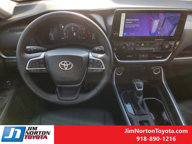 Used 2026 Toyota Grand Highlander FWD image 25