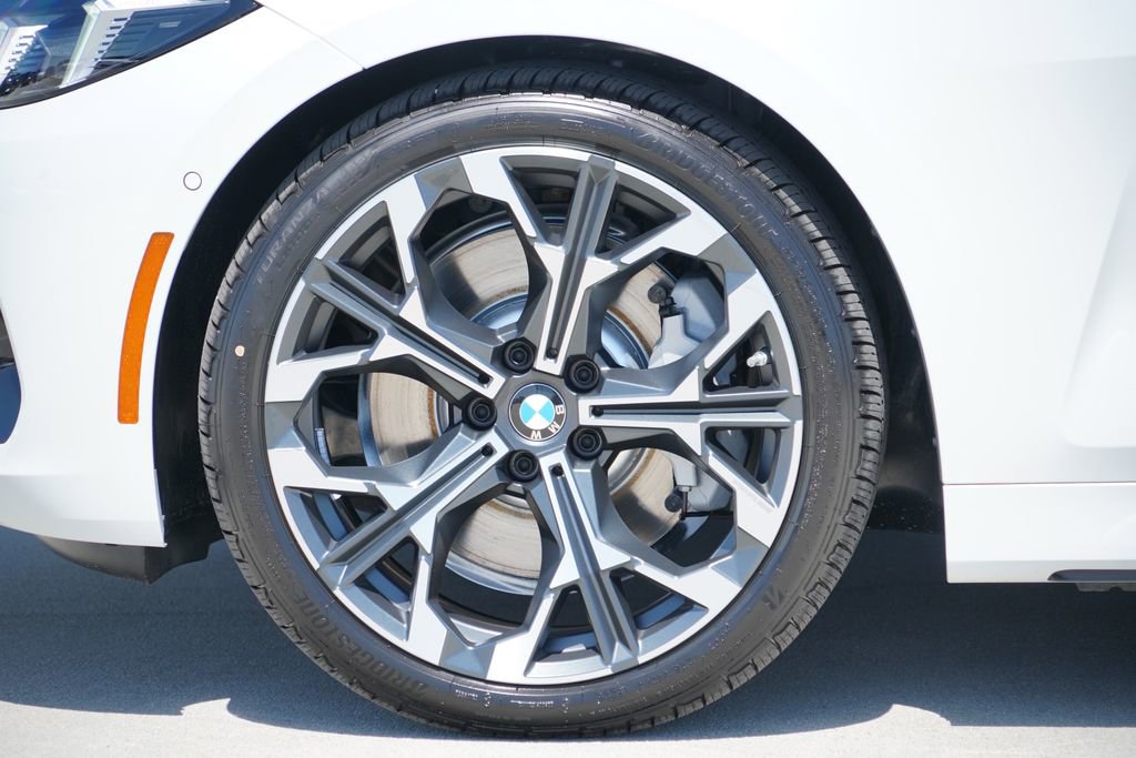 New 2026 BMW 430i Coupe w/ Parking Assistance Package RWD image 5