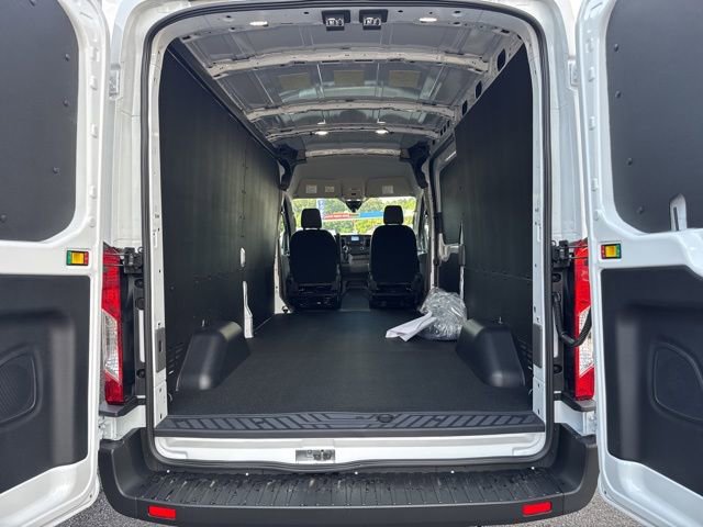New 2025 Ford Transit 250 148 Medium Roof w/ Load Area Protection Package image 31