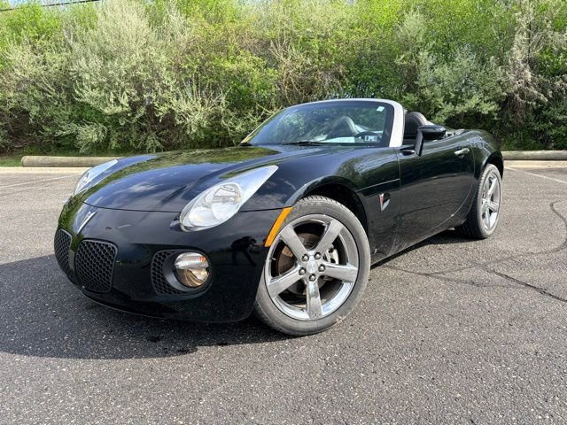 Used 2007 Pontiac Solstice GXP w/ Premium Package RWD image 1