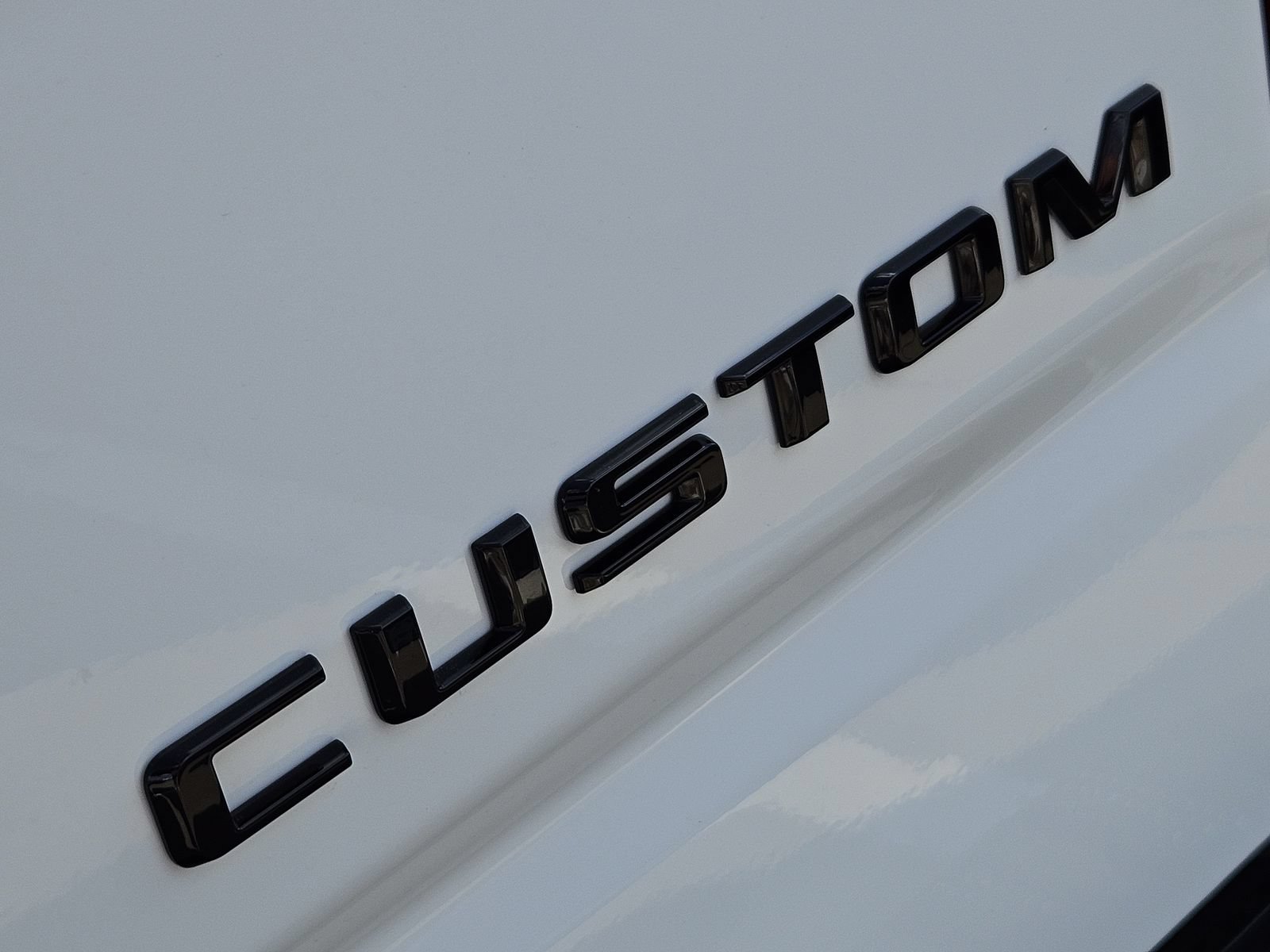 New 2026 Chevrolet Silverado 1500 Custom Trail Boss w/ LPO, Dark Essentials Package AWD/4WD image 15