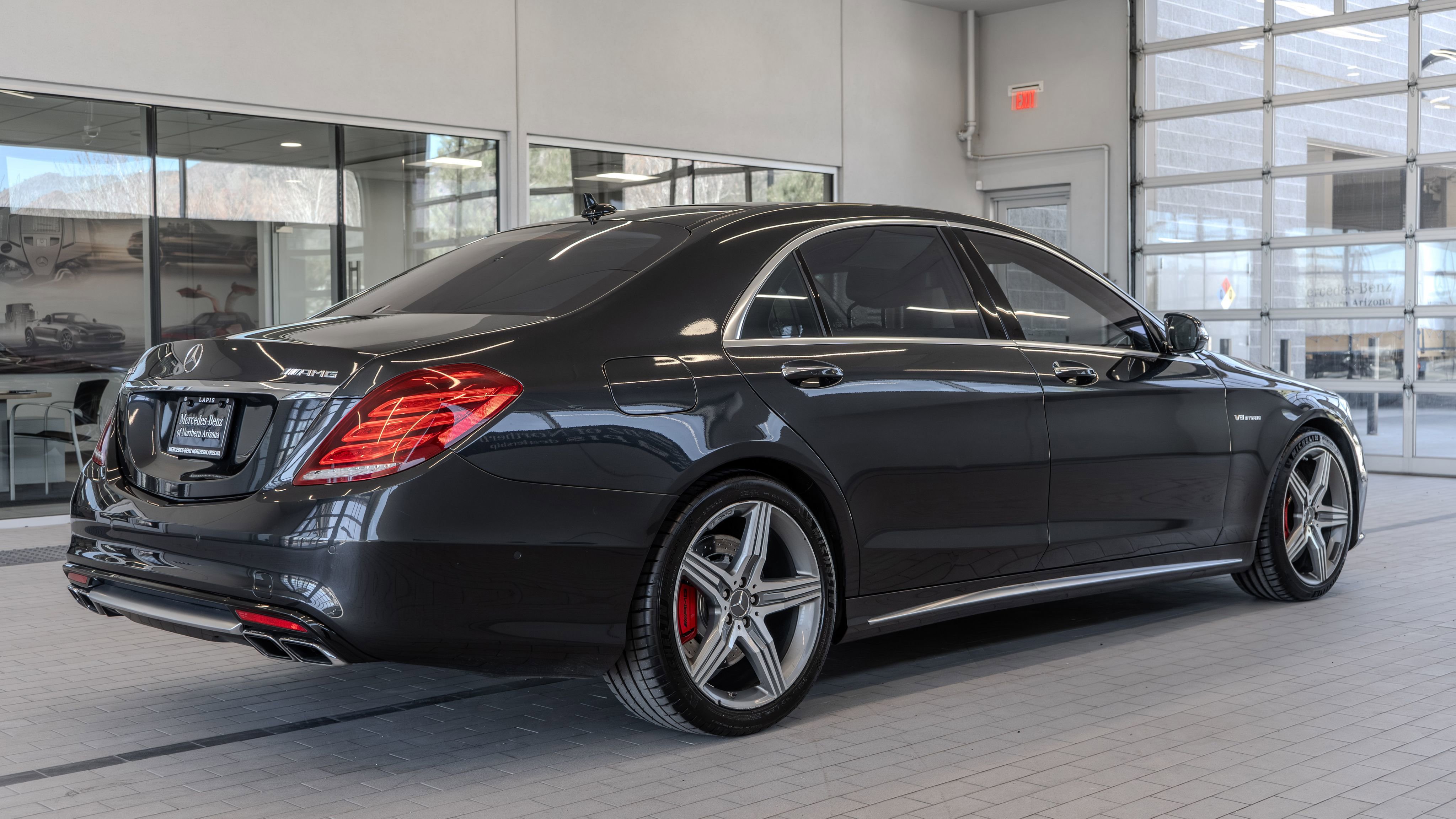 Used 2015 Mercedes-Benz S 63 AMG 4MATIC Sedan image 31
