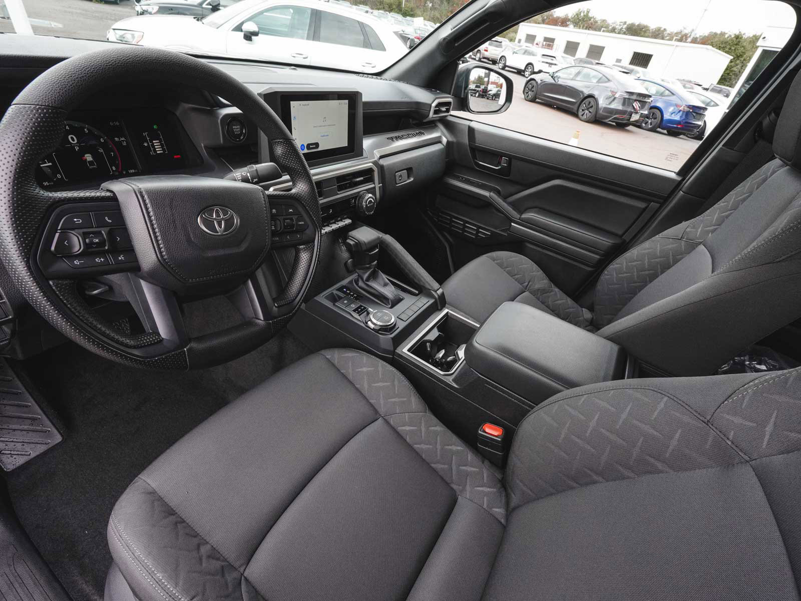 Used 2025 Toyota Tacoma SR5 image 15