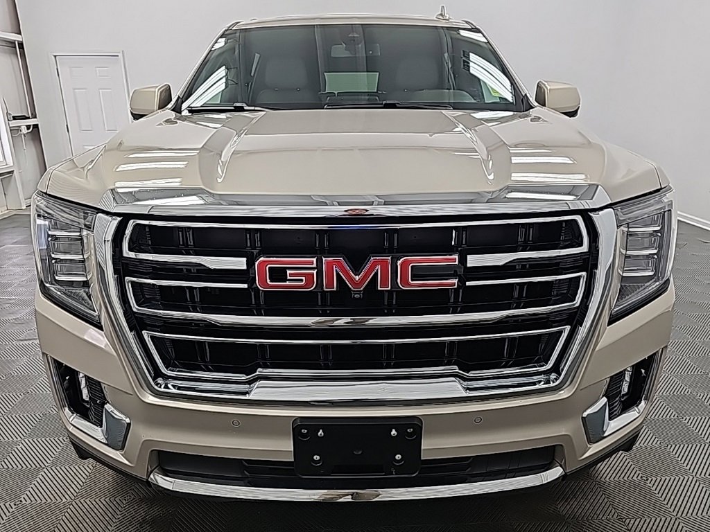 Certified 2022 GMC Yukon XL SLT w/ SLT Luxury Package image 3