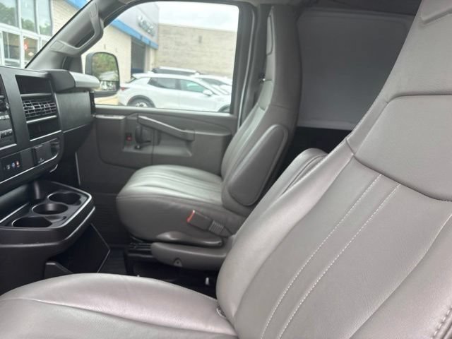 Used 2025 Chevrolet Express 2500 Extended w/ Driver Convenience Package RWD image 9