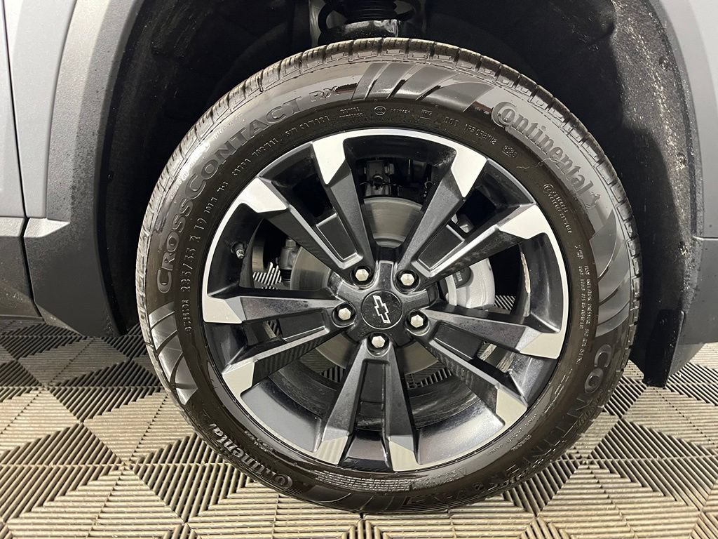 New 2027 Chevrolet Equinox RS w/ Convenience Package III FWD image 30