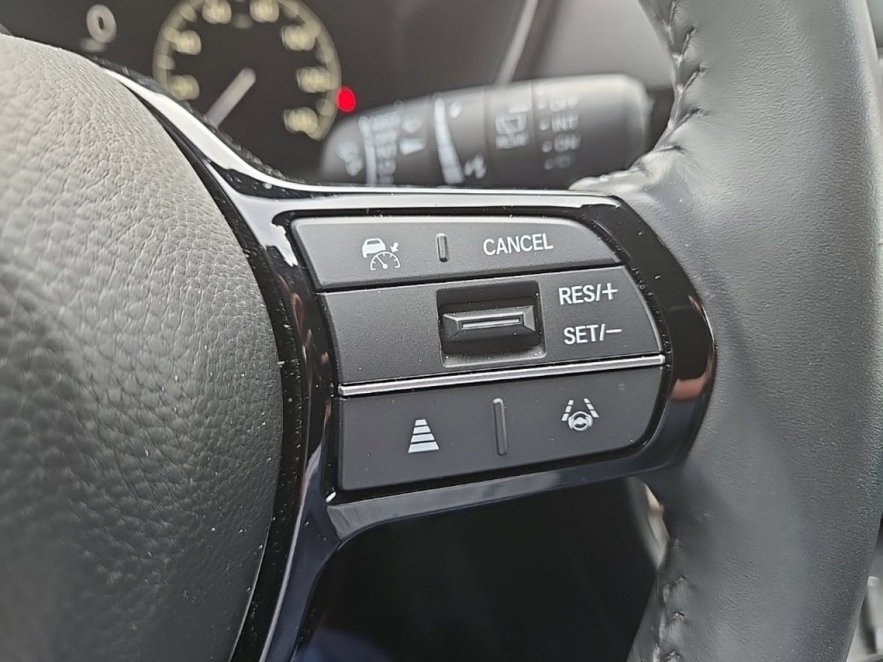 Used 2024 Honda CR-V EX-L image 19