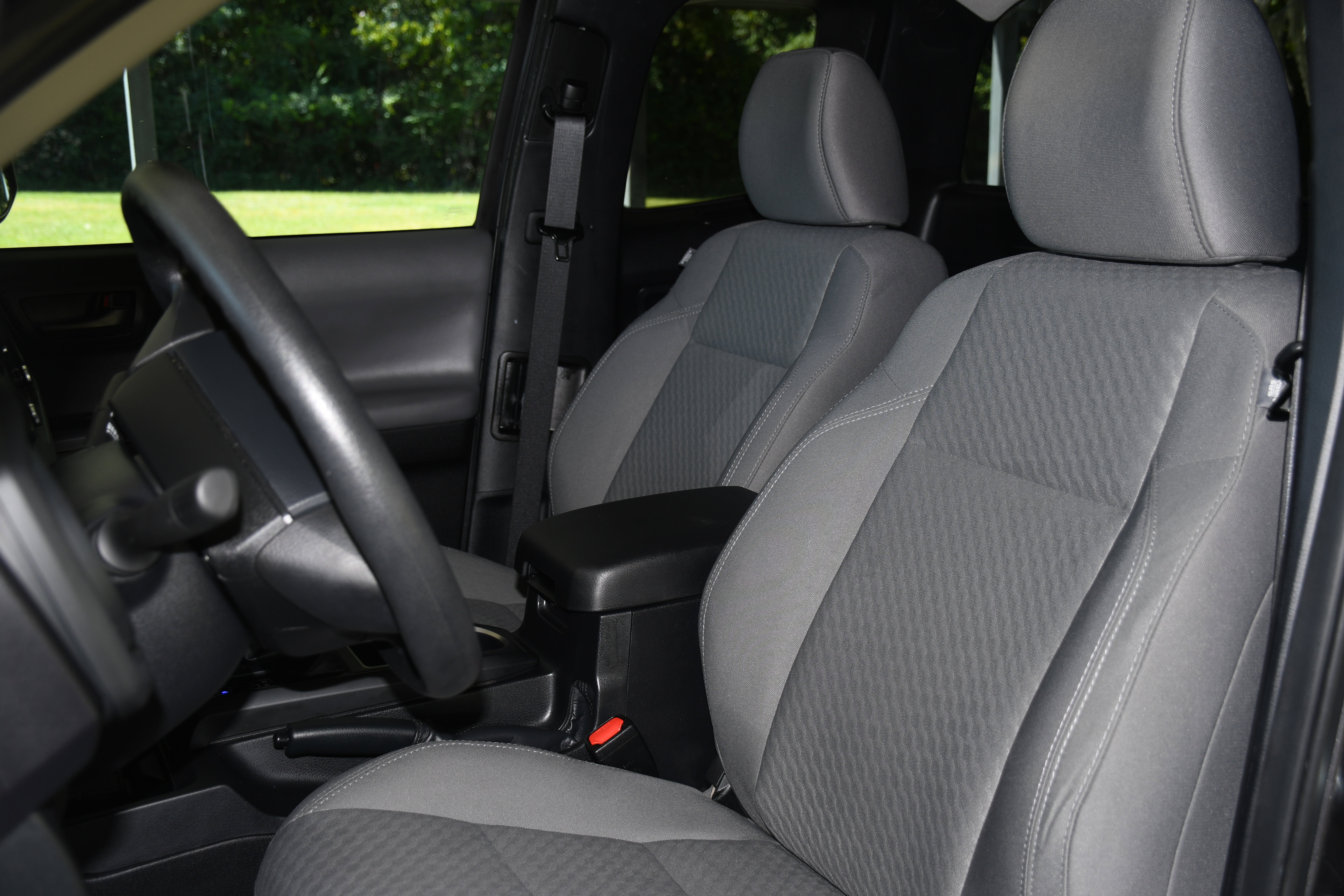 Used 2023 Toyota Tacoma SR image 11