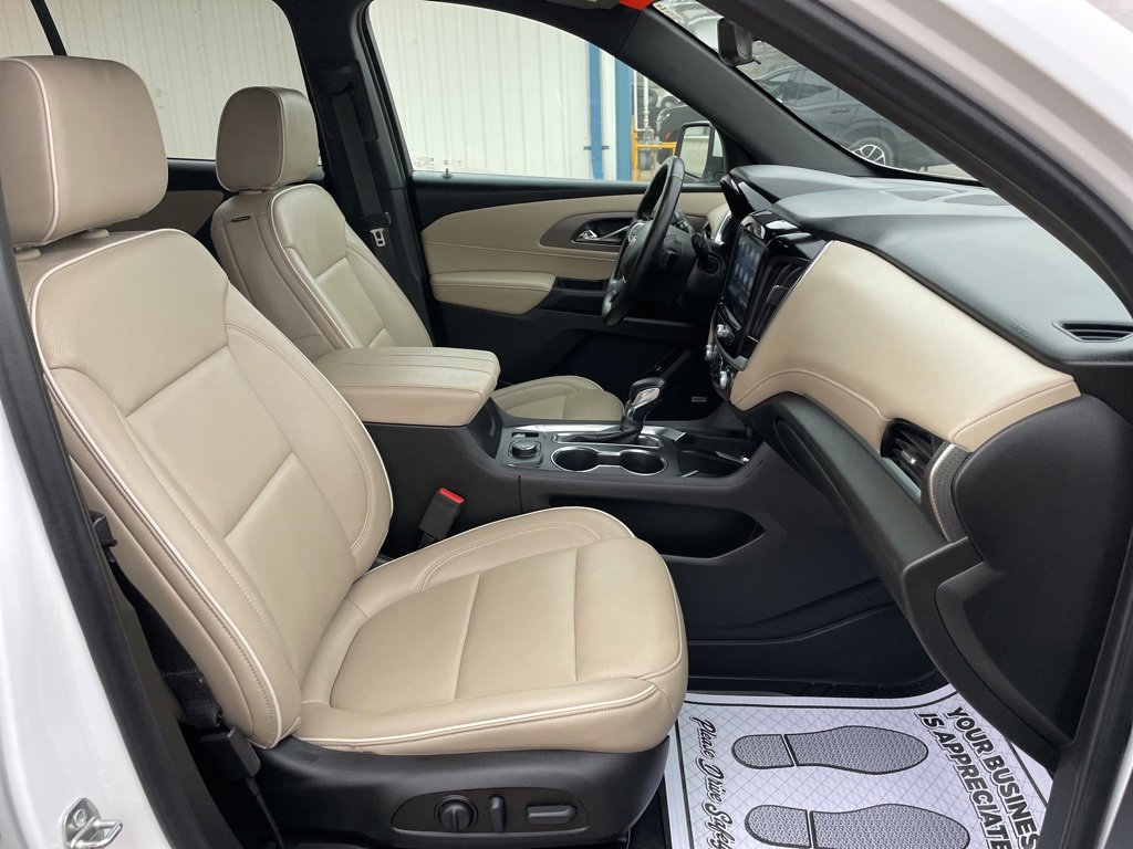 Used 2023 Chevrolet Traverse Premier w/ LPO, Floor Liner Package image 22