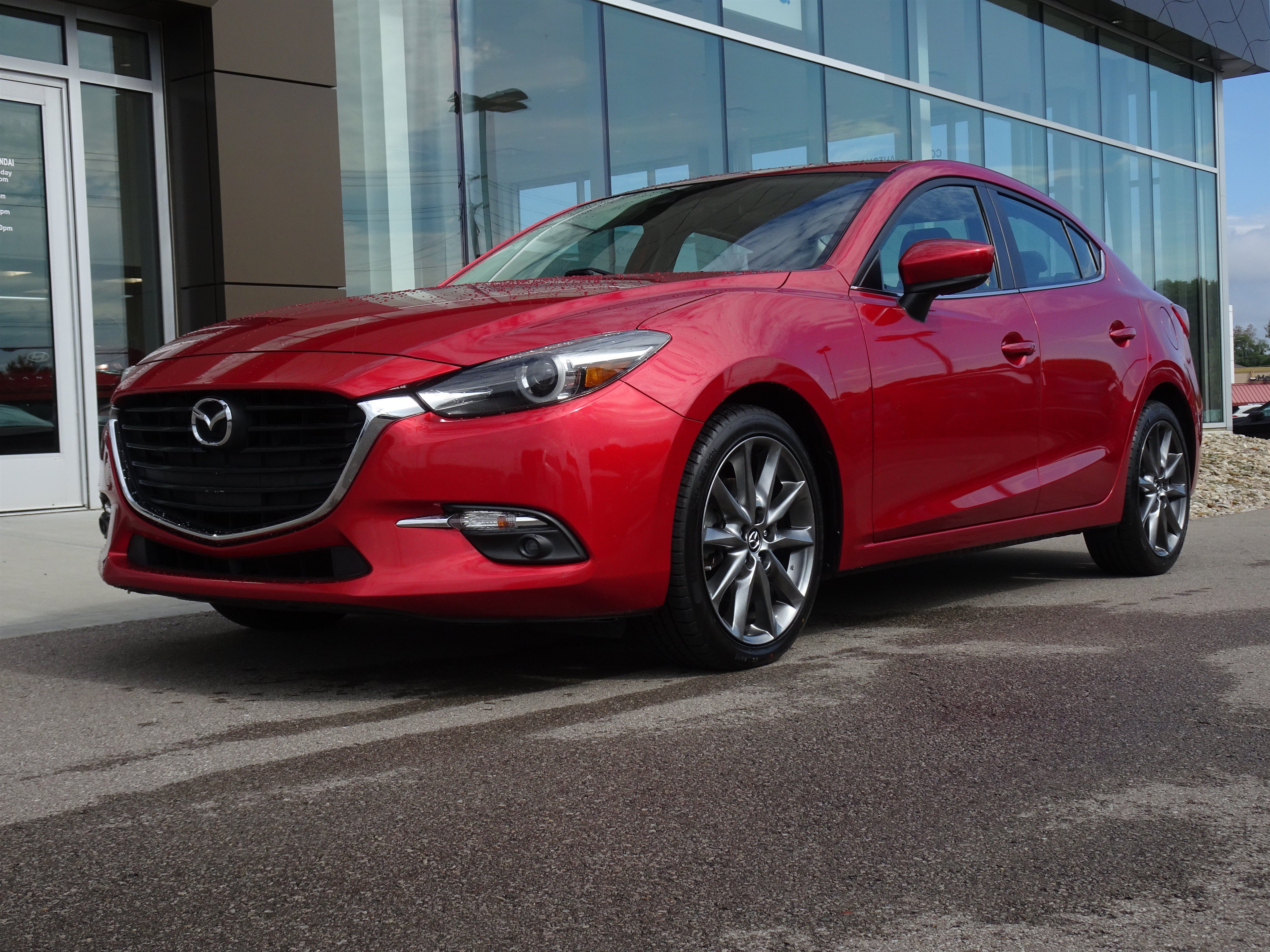 Used 2018 MAZDA MAZDA3 Grand Touring FWD image 1