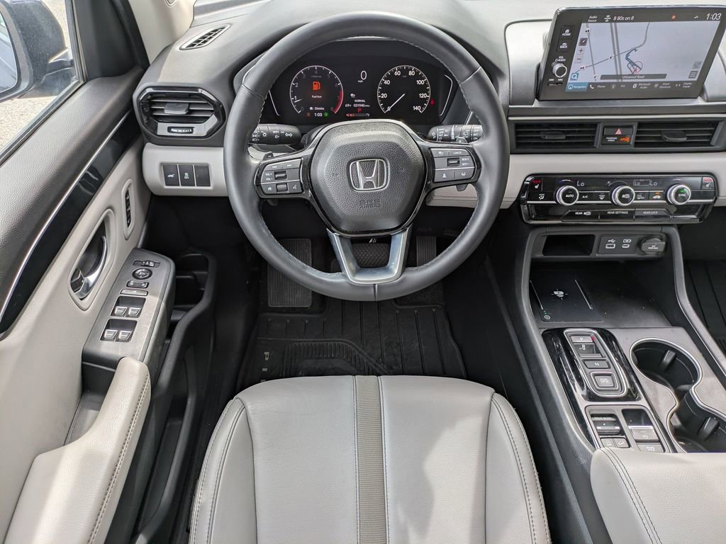 Used 2024 Honda Pilot Touring image 17