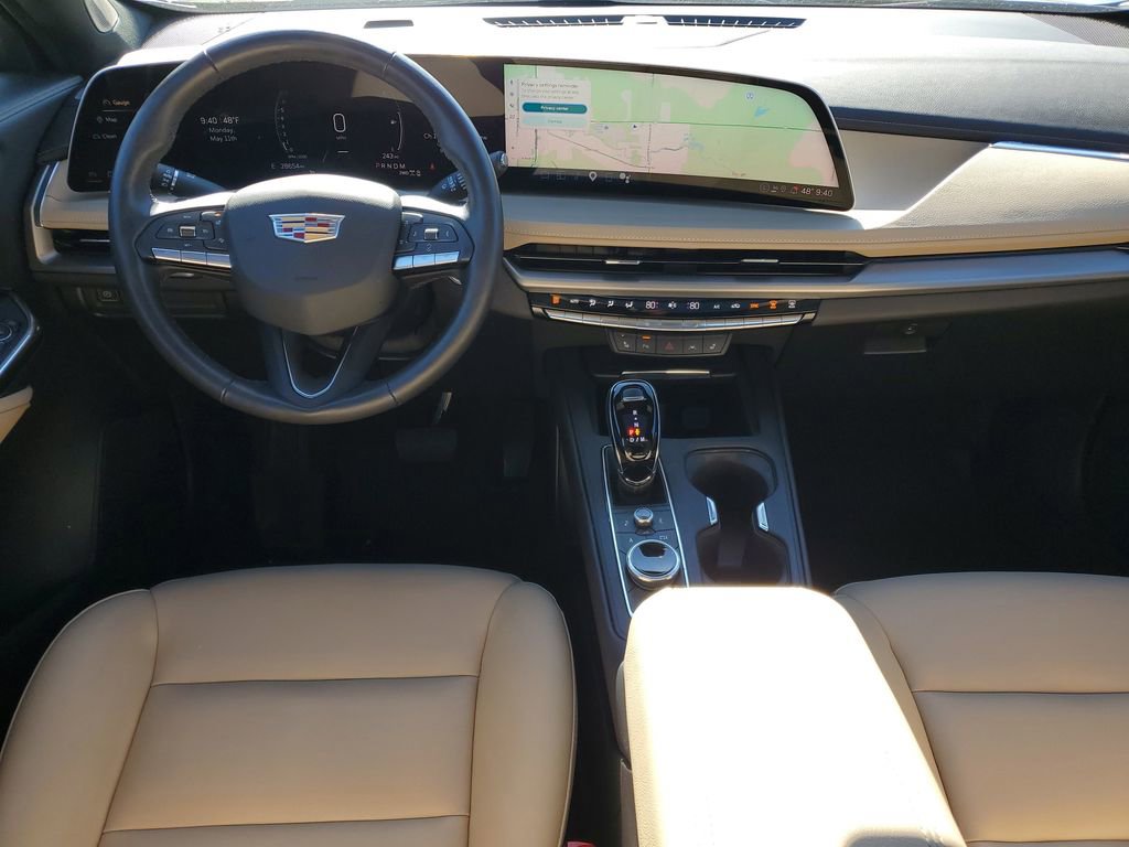 Used 2024 Cadillac XT4 Luxury w/ Cold Weather Package AWD/4WD image 22