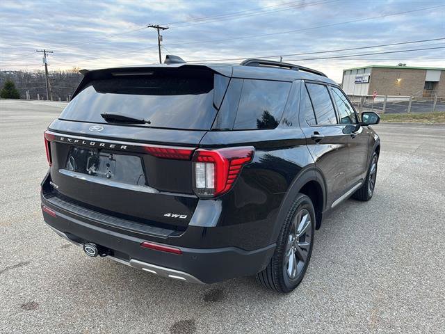 New 2025 Ford Explorer Active w/ Active Comfort Package image 4