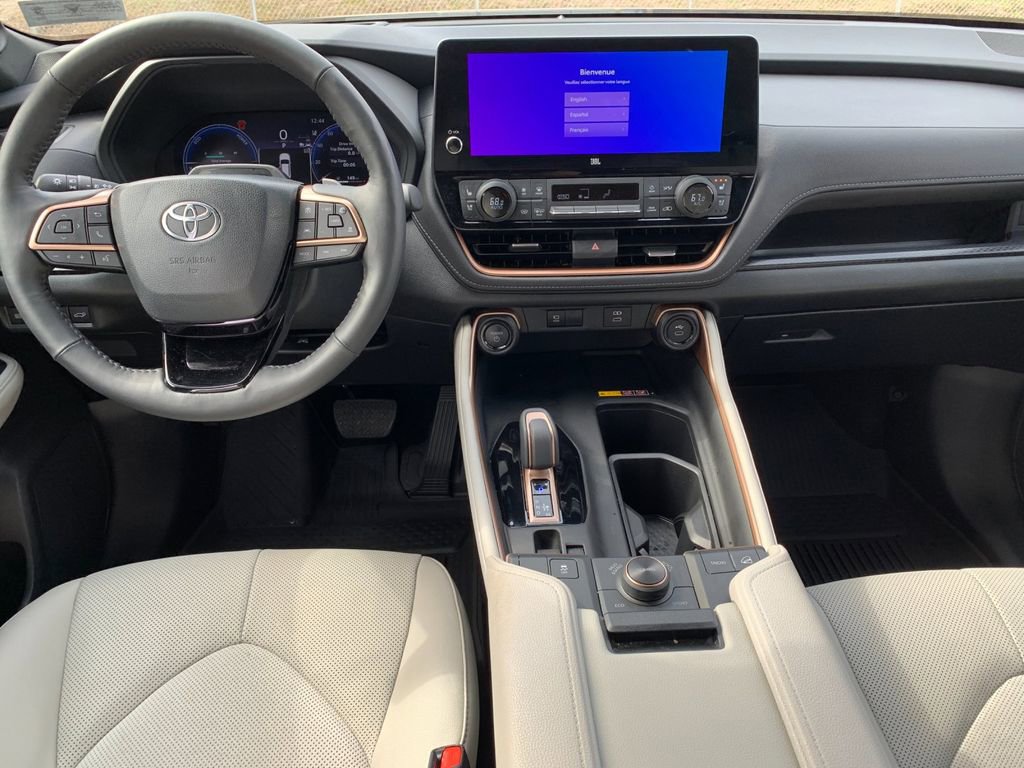 Used 2024 Toyota Grand Highlander MAX Platinum image 16