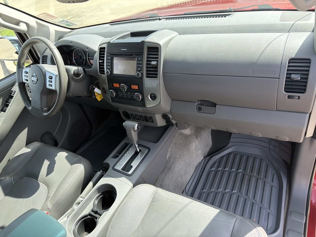 Used 2013 Nissan Frontier SL RWD image 13