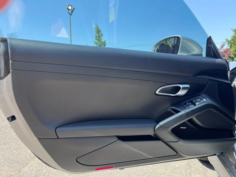 Used 2017 Porsche 718 Cayman RWD image 14