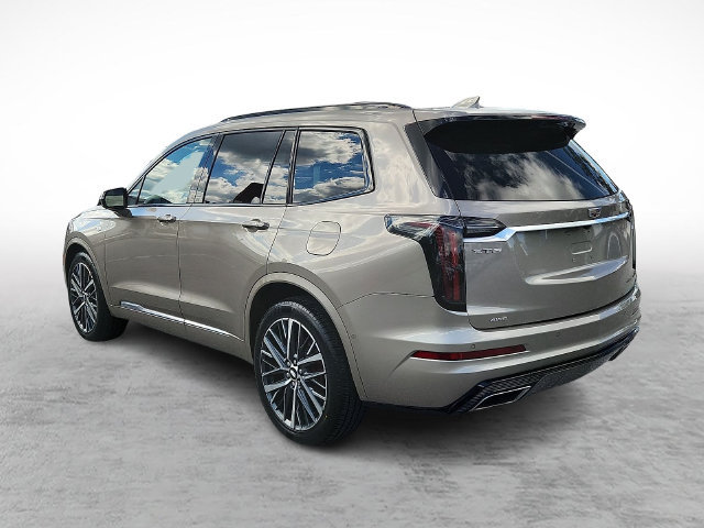 Certified 2022 Cadillac XT6 Sport w/ Platinum Package AWD/4WD image 6
