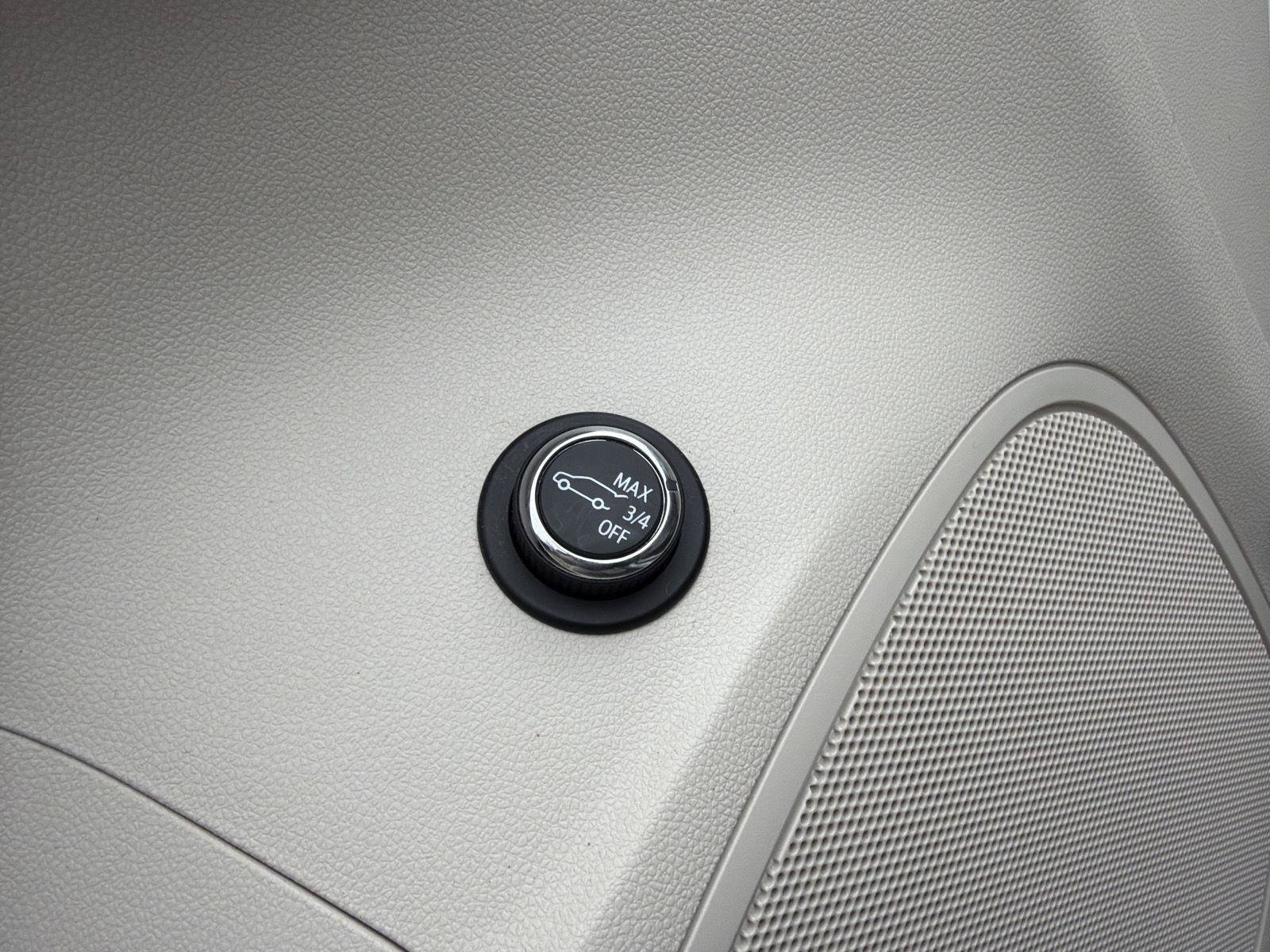 Used 2023 Buick Envision Avenir AWD/4WD image 14
