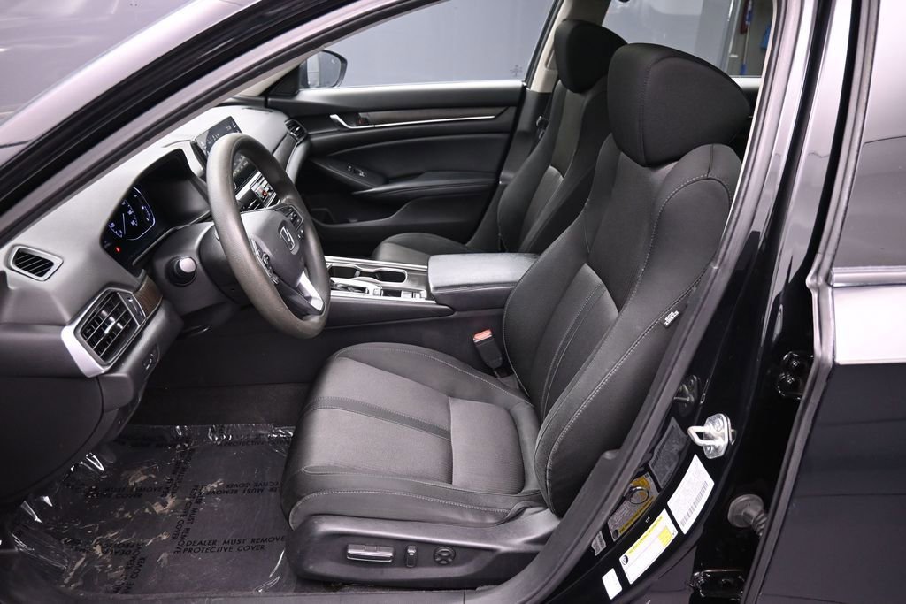 Used 2018 Honda Accord EX image 19