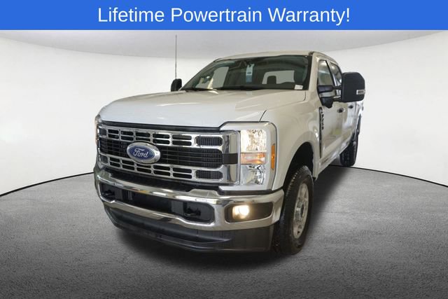 New 2025 Ford F250 XLT w/ 360-Degree Camera Package