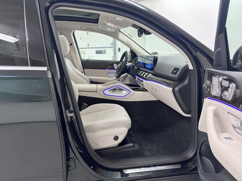 Certified 2025 Mercedes-Benz GLE 450e 4MATIC image 18