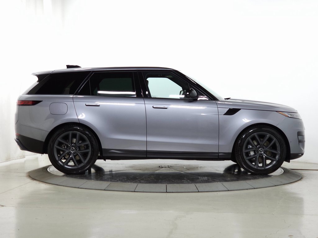 Certified 2024 Land Rover Range Rover Sport SE image 10