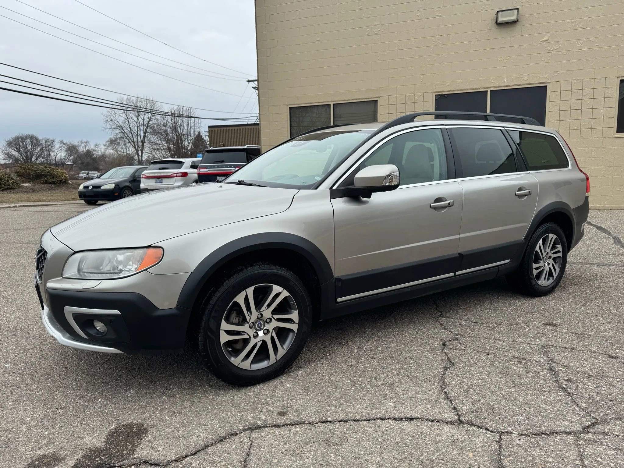 Used 2015 Volvo XC70 T5 Platinum image 4