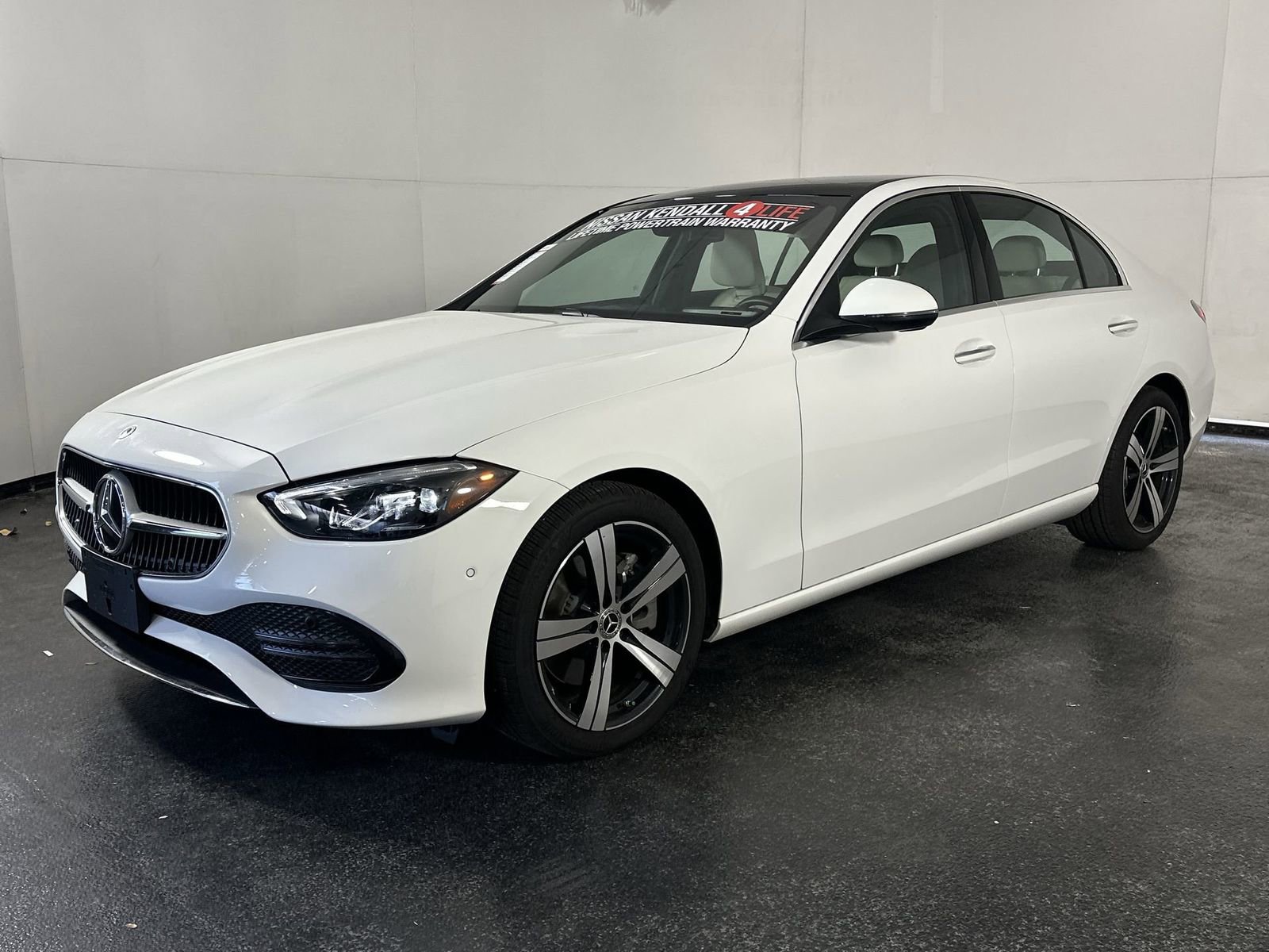 Used 2025 Mercedes-Benz C 300 Sedan image 6