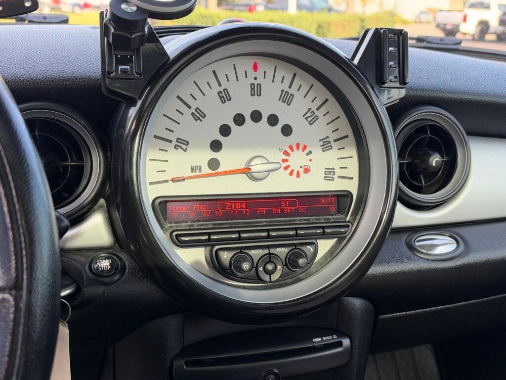 Used 2013 MINI Cooper Clubman FWD image 10