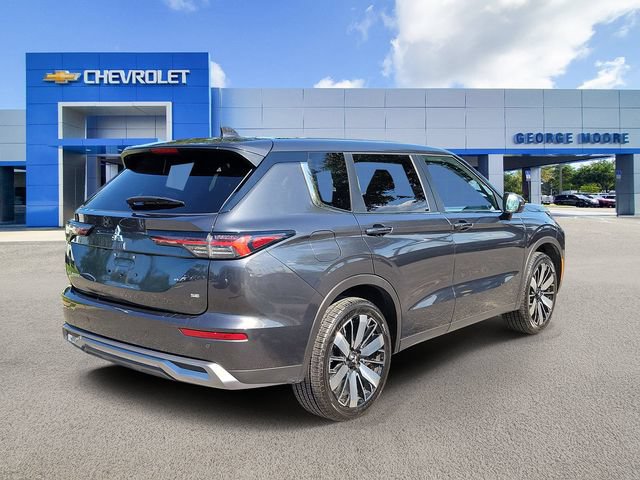 Used 2025 Mitsubishi Outlander SE FWD image 4