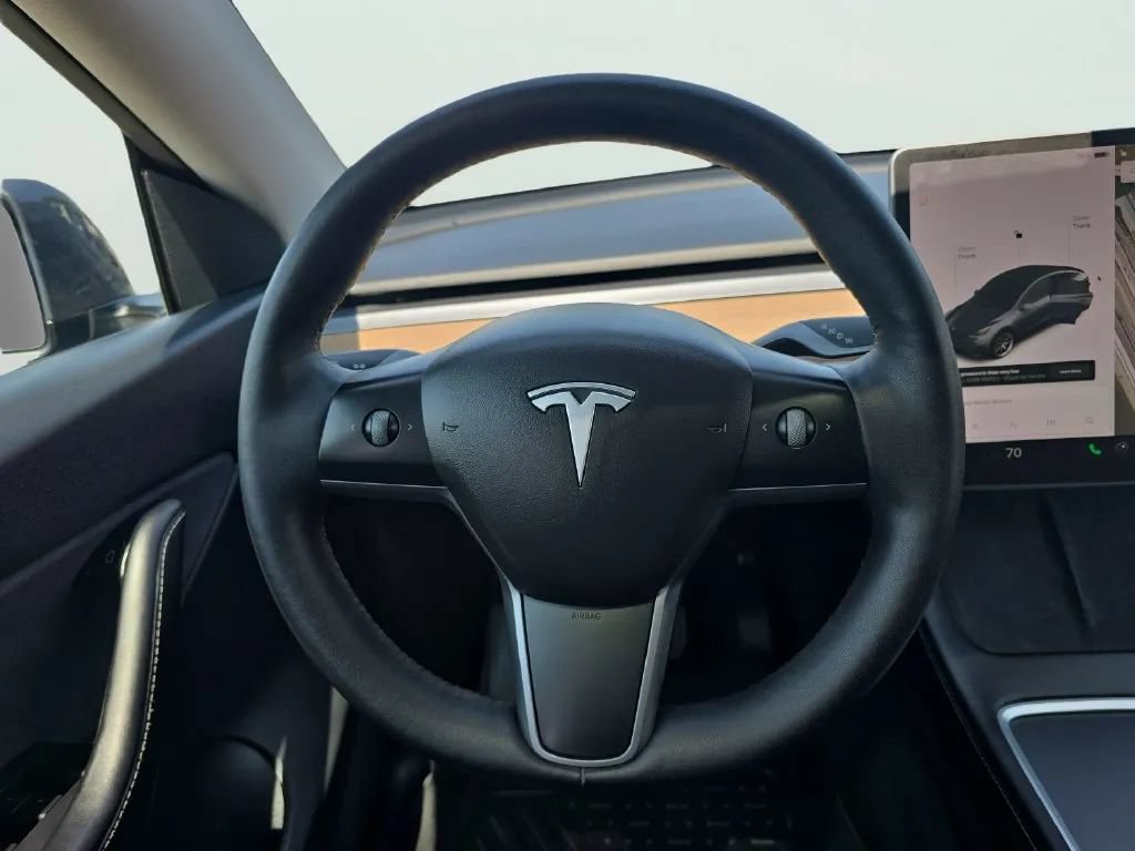 Used 2021 Tesla Model Y Long Range AWD/4WD image 15