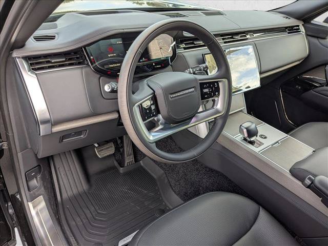 New 2026 Land Rover Range Rover SV AWD/4WD image 3