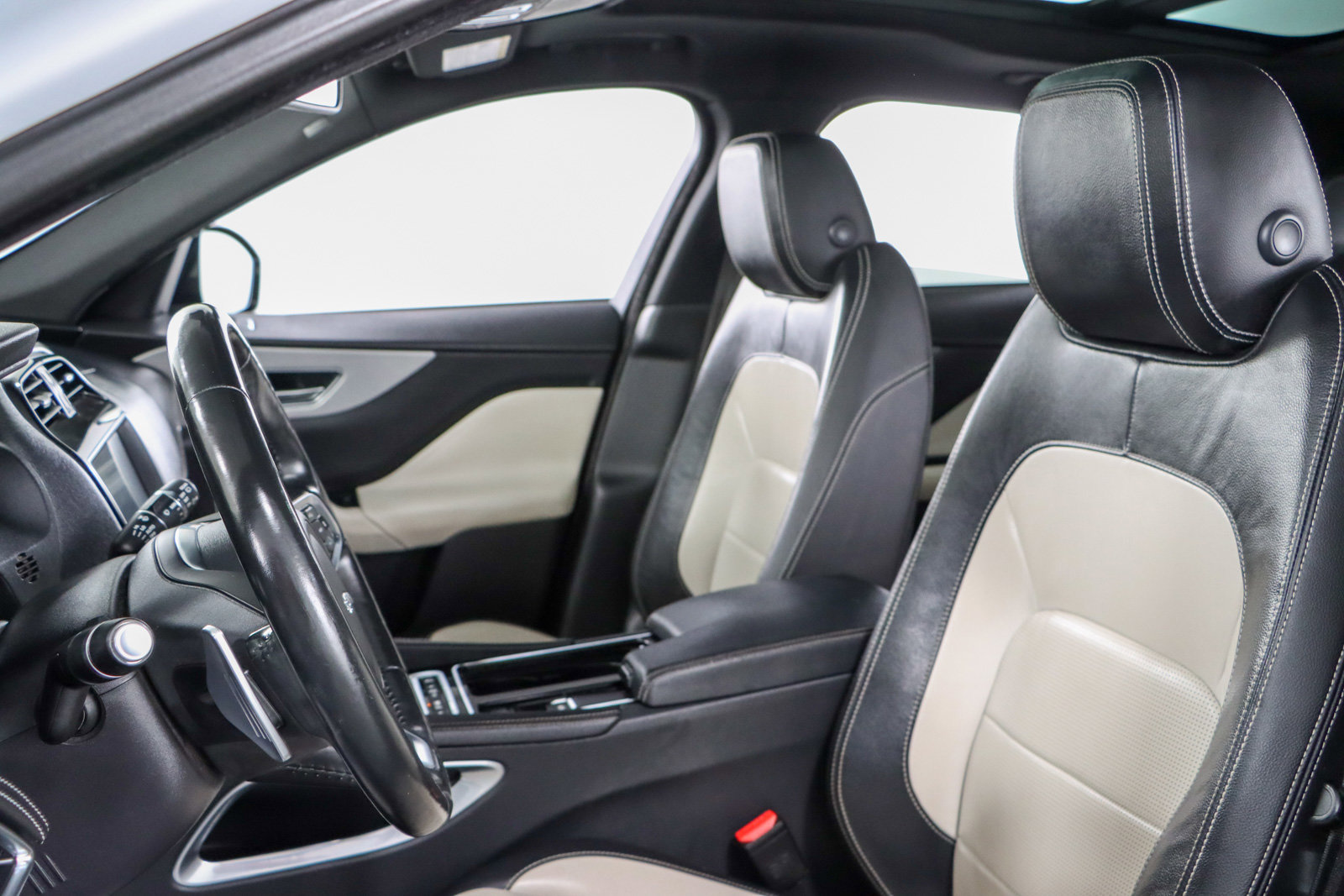 Used 2018 Jaguar F-PACE R-Sport AWD/4WD image 24